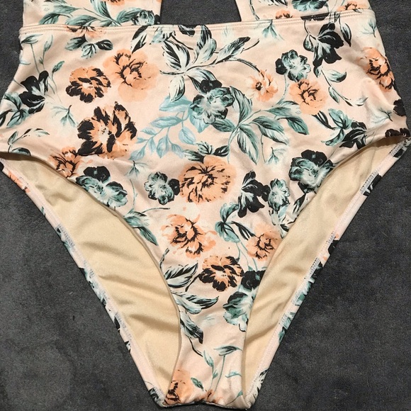 NEW! LA Hearts Pink Floral Wrap One Piece Swimsuit - Picture 6 of 6